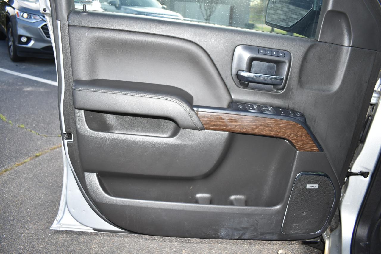 GMC Sierra 1500 4WD Crew Cab 143.5" Denali 2017