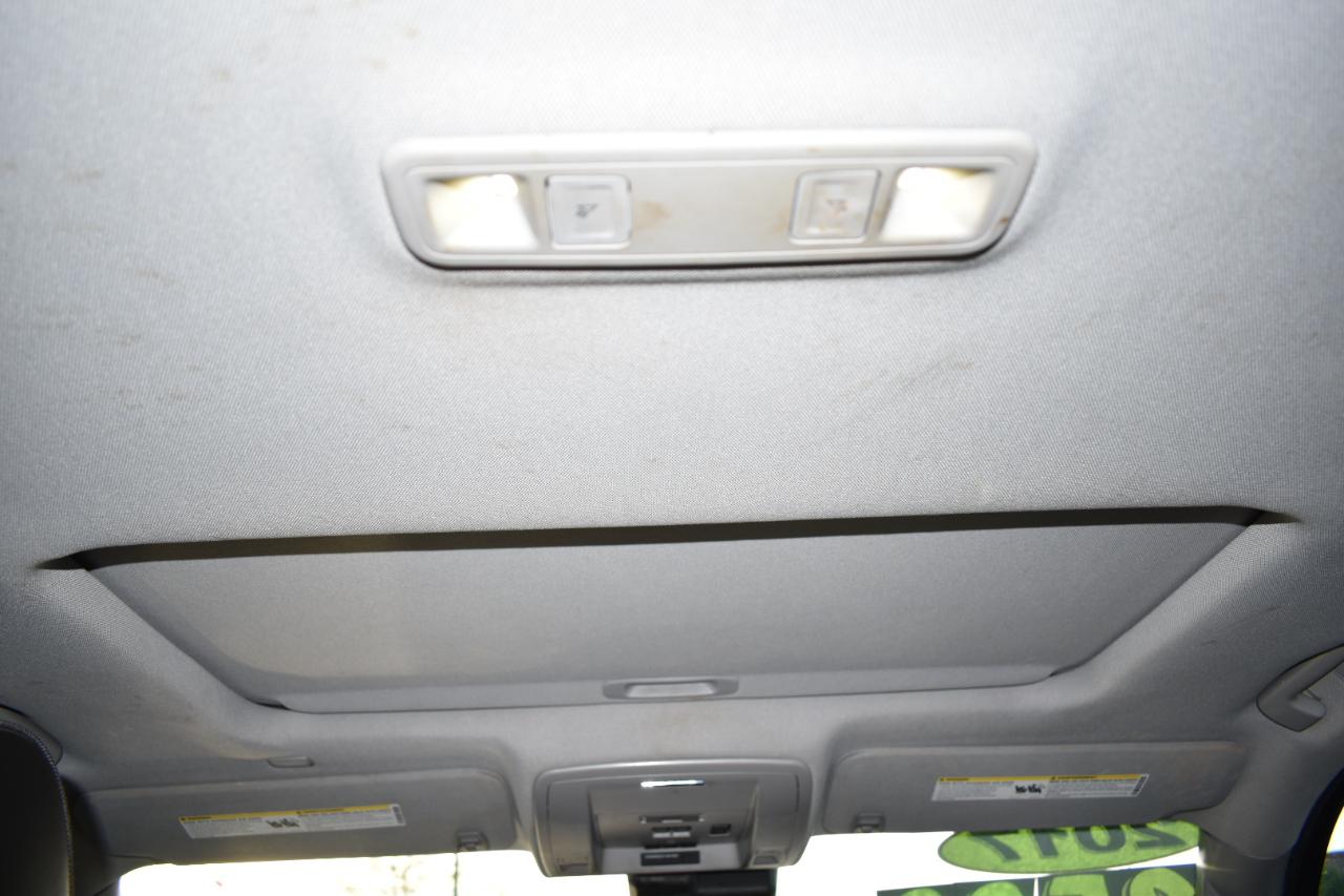 GMC Sierra 1500 4WD Crew Cab 143.5" Denali 2017