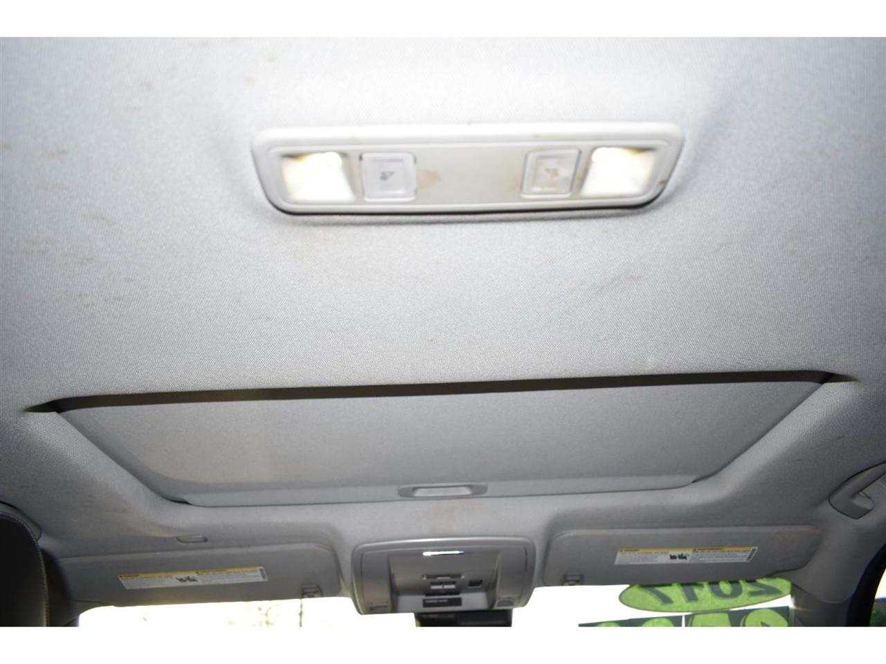 GMC Sierra 1500 4WD Crew Cab 143.5" Denali 2017