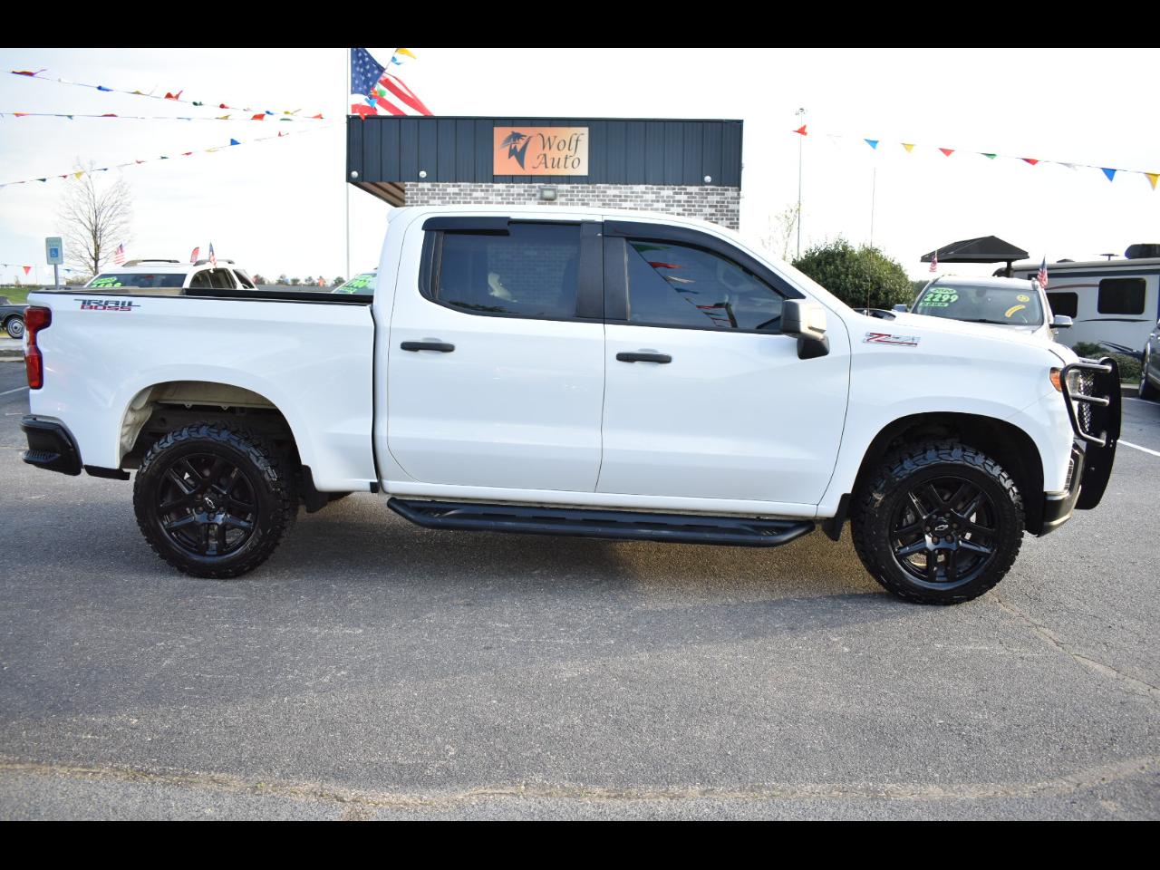 2020 Chevrolet Silverado 1500 4WD Crew Cab 147" Custom Trail Boss