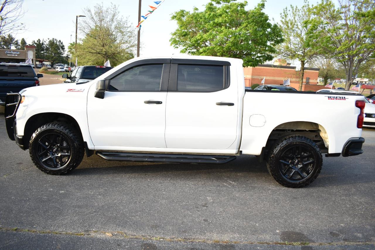 Chevrolet Silverado 1500 4WD Crew Cab 147" Custom Trail Boss 2020
