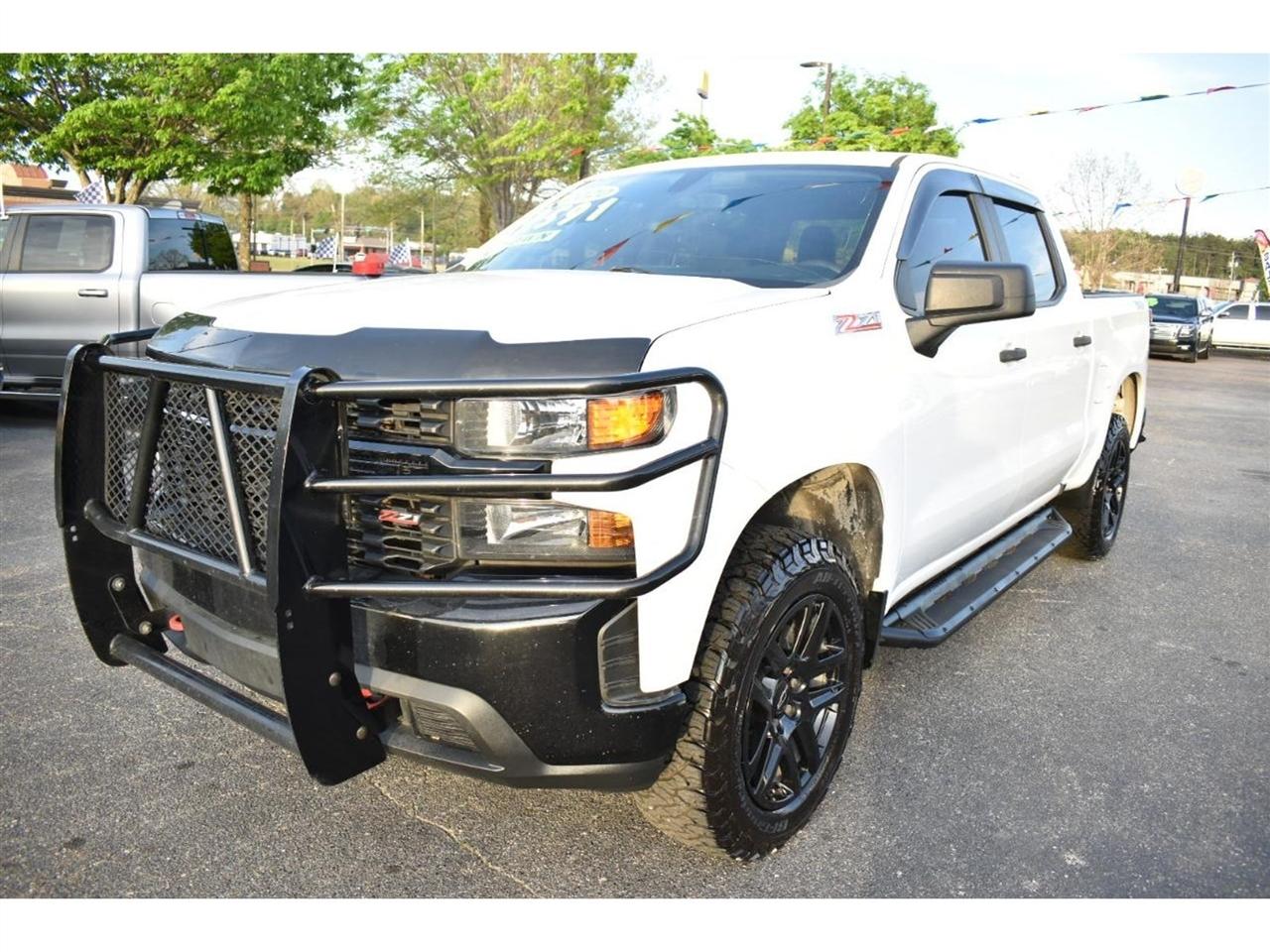 Chevrolet Silverado 1500 4WD Crew Cab 147" Custom Trail Boss 2020