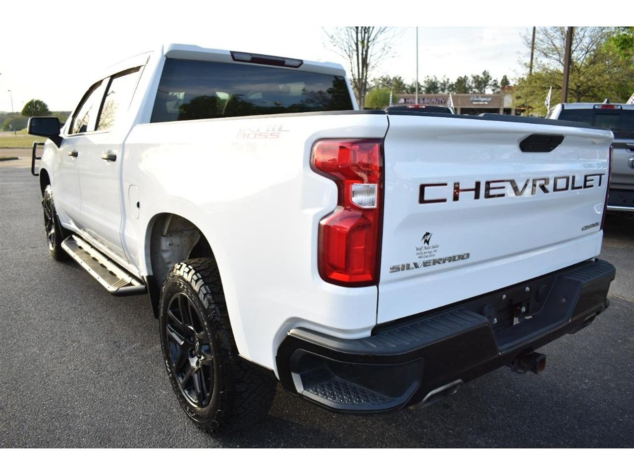 Chevrolet Silverado 1500 4WD Crew Cab 147" Custom Trail Boss 2020