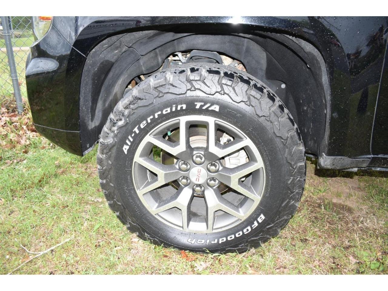 GMC Canyon 4WD Crew Cab 128" AT4 w/Cloth 2021