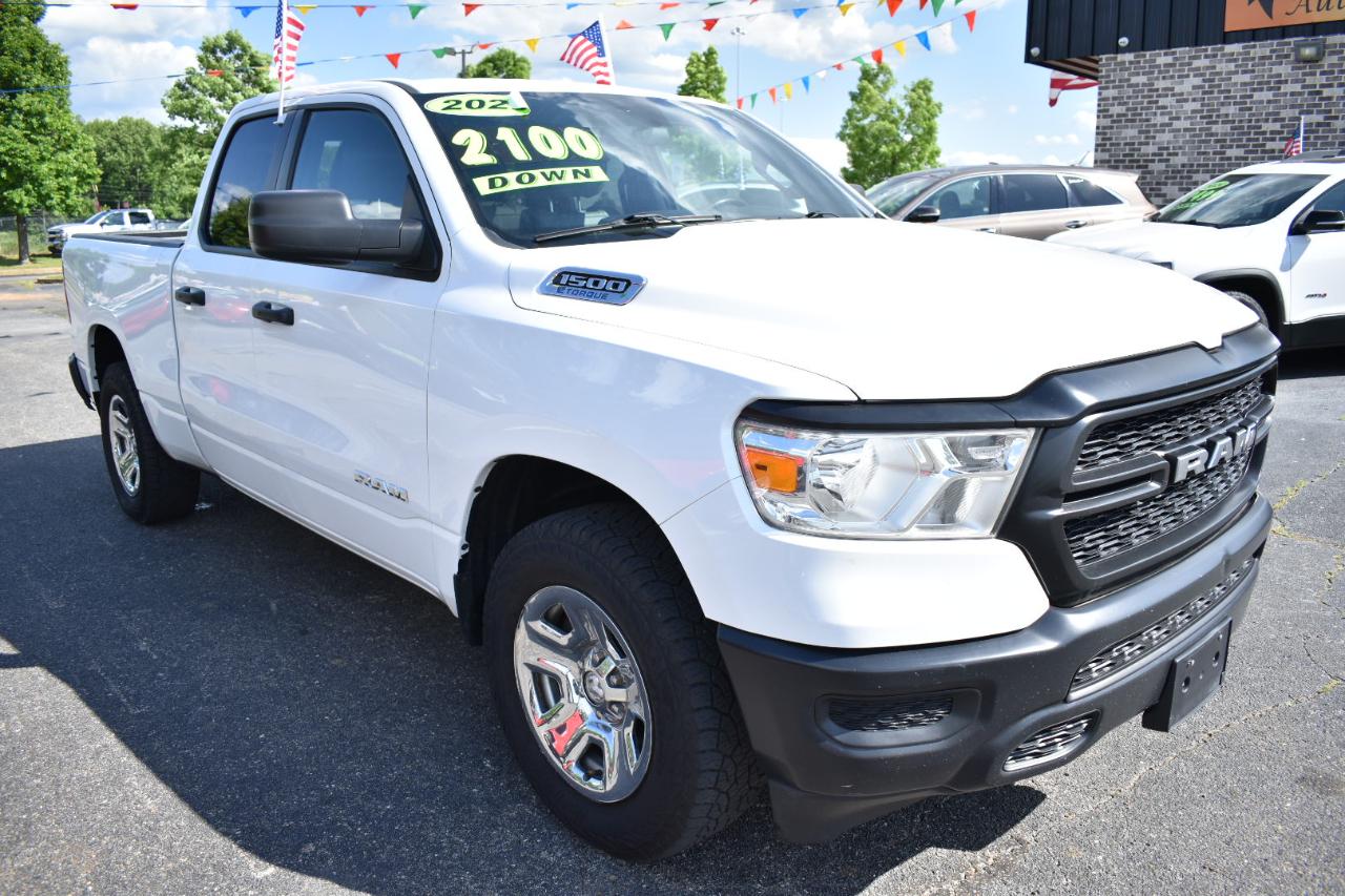 RAM 1500 Tradesman 4x4 Quad Cab 6'4" Box 2022