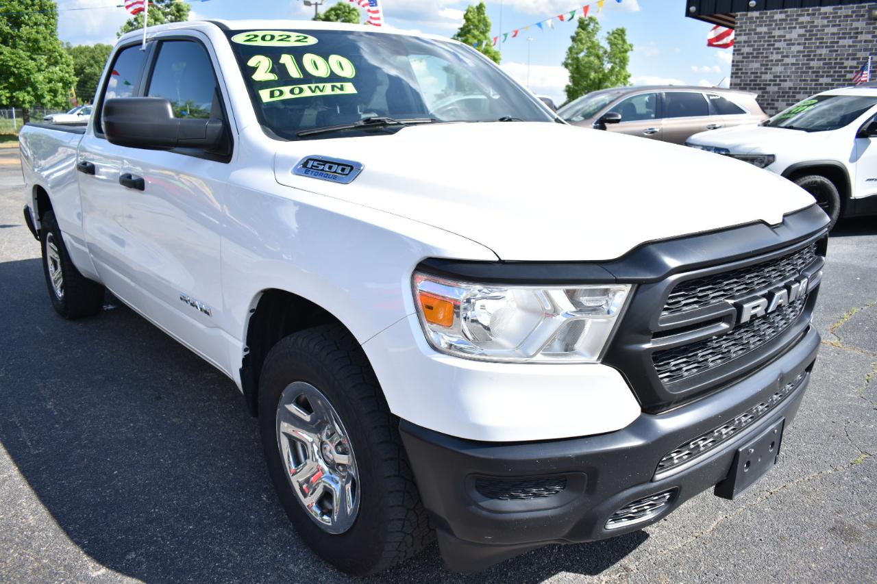 RAM 1500 Tradesman 4x4 Quad Cab 6'4" Box 2022