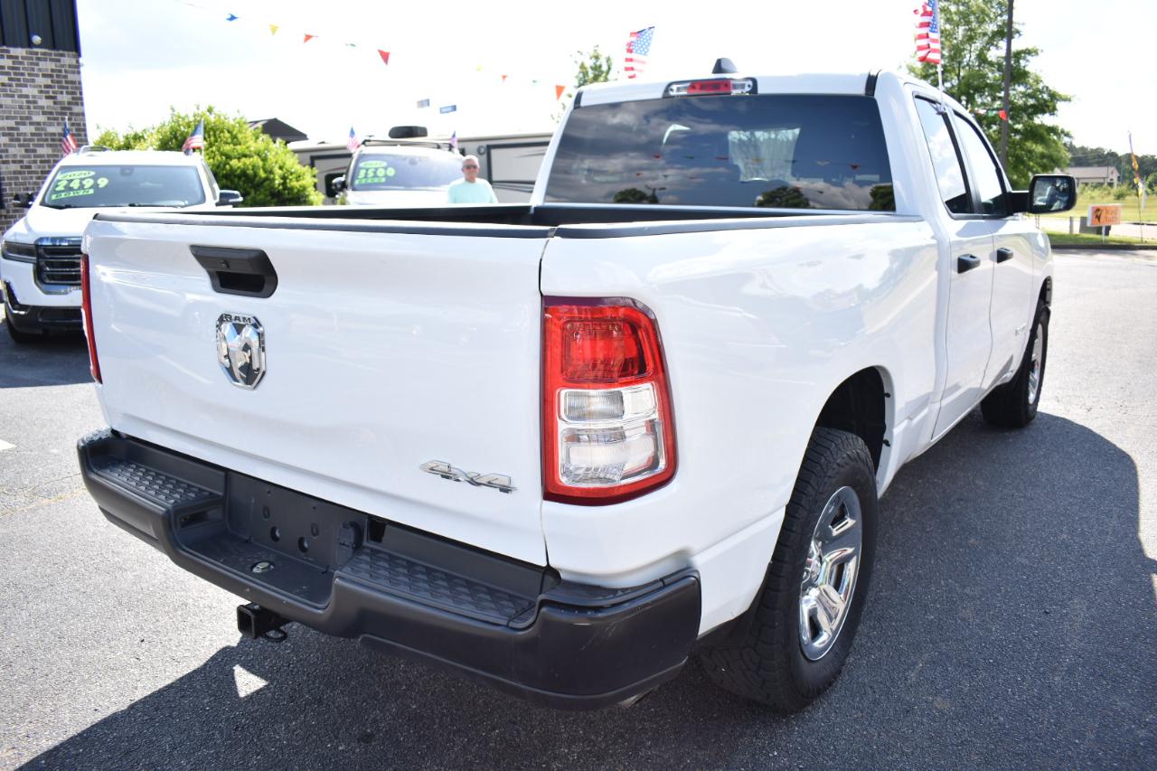 RAM 1500 Tradesman 4x4 Quad Cab 6'4" Box 2022