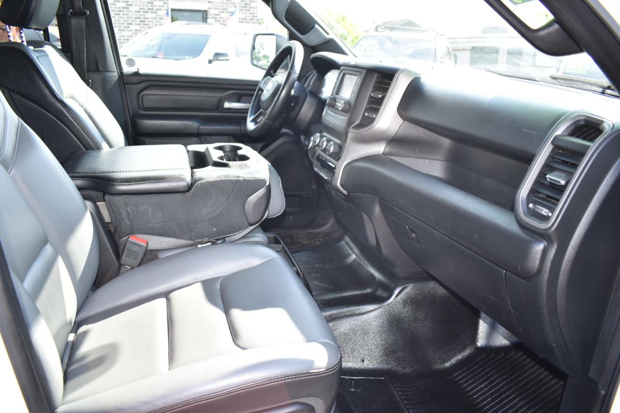 RAM 1500 Tradesman 4x4 Quad Cab 6'4" Box 2022