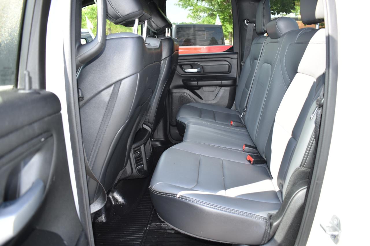 RAM 1500 Tradesman 4x4 Quad Cab 6'4" Box 2022