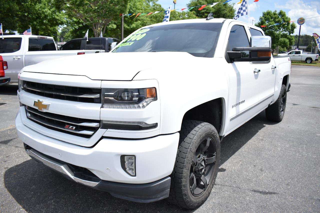 Chevrolet Silverado 1500 4WD Crew Cab 143.5" LTZ w/2LZ 2017