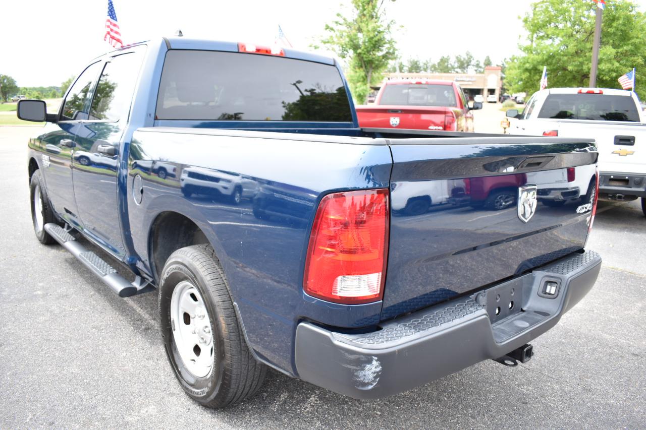 RAM 1500 Classic Tradesman 4x4 Crew Cab 5'7" Box 2020