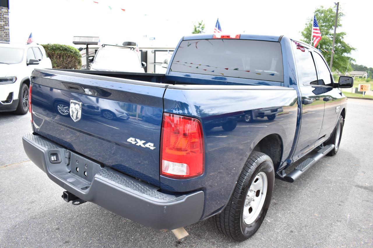 RAM 1500 Classic Tradesman 4x4 Crew Cab 5'7" Box 2020