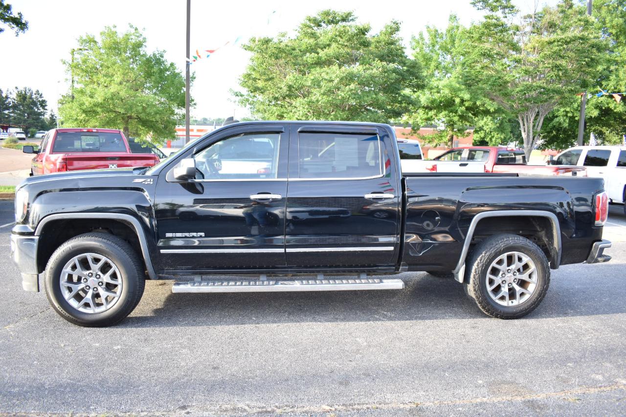 GMC Sierra 1500 4WD Crew Cab 153.0" SLT 2017