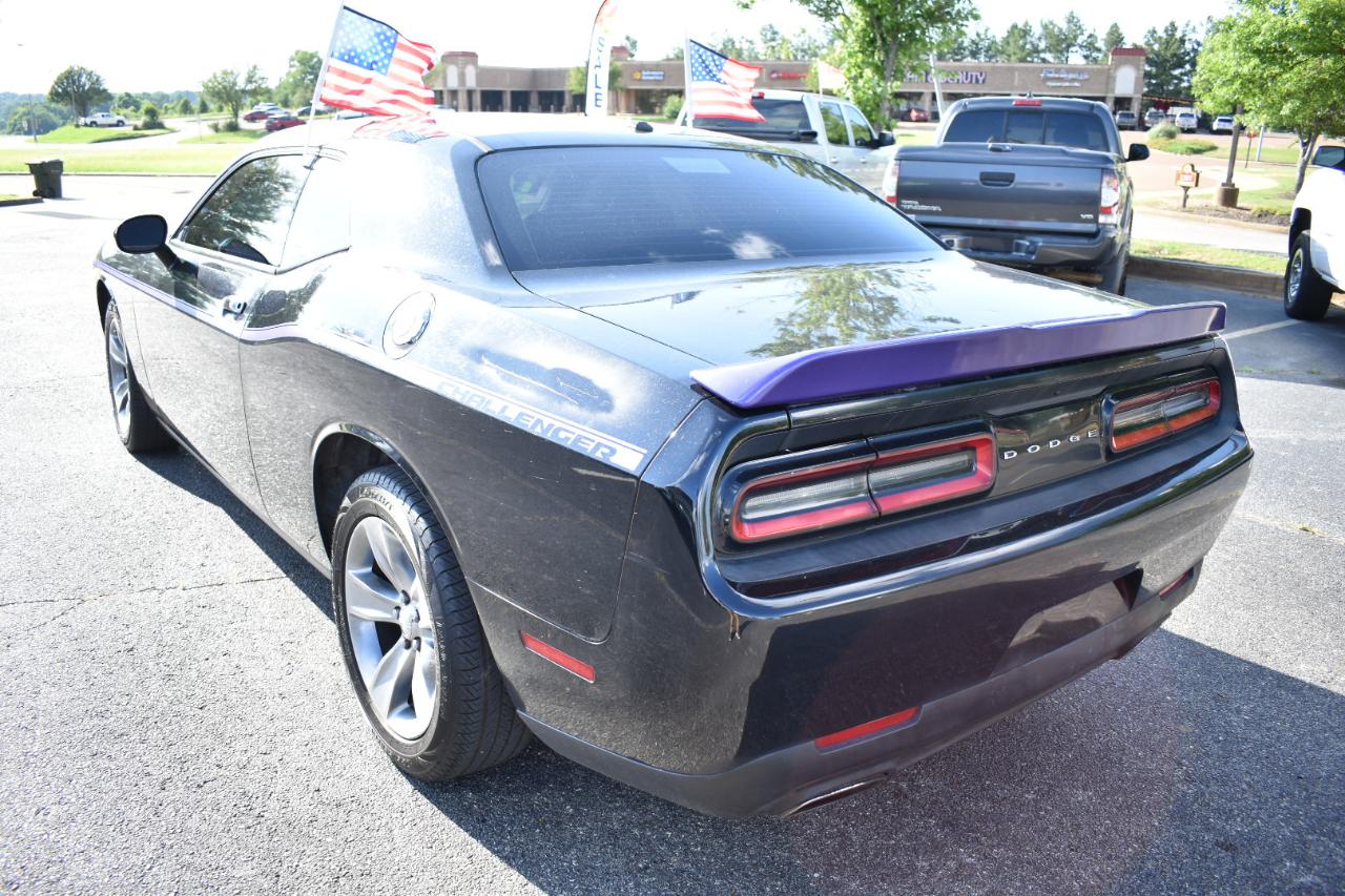 Dodge Challenger 2dr Cpe SXT 2016