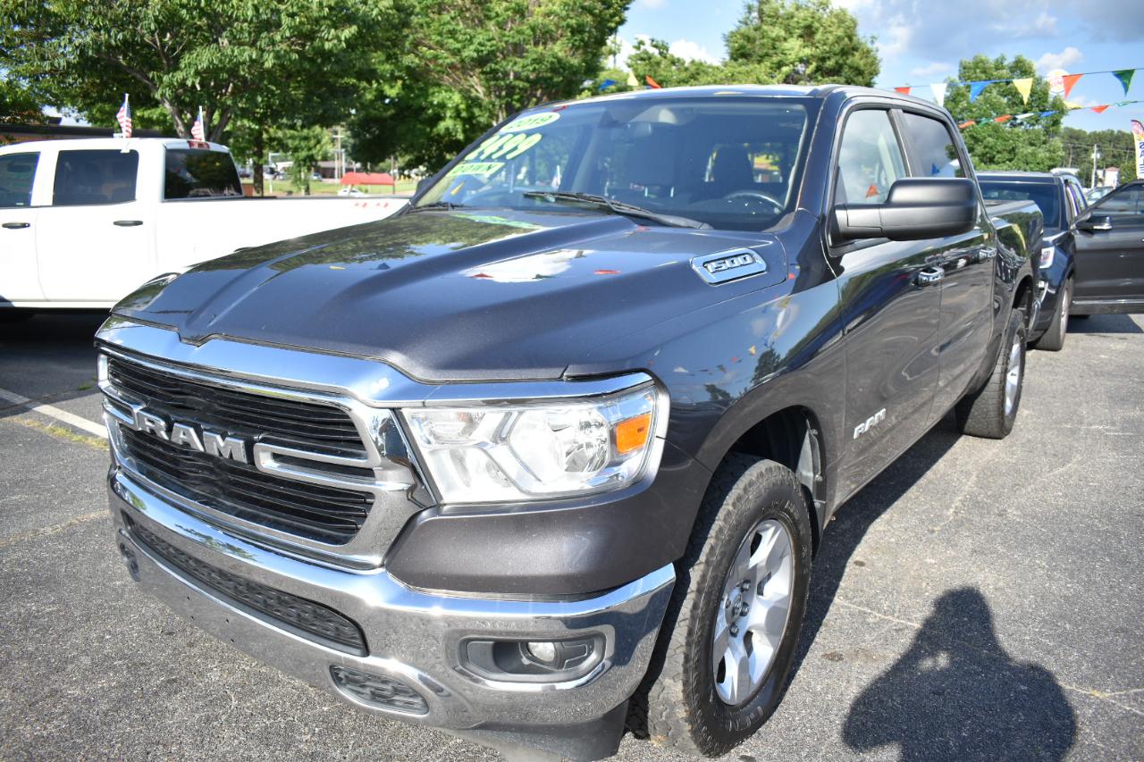 RAM 1500 Big Horn/Lone Star 4x4 Crew Cab 5'7" Box 2019