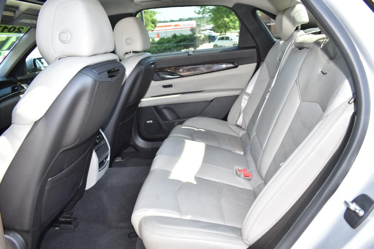 Cadillac CT6 4dr Sdn 2.0L Turbo Luxury RWD 2017