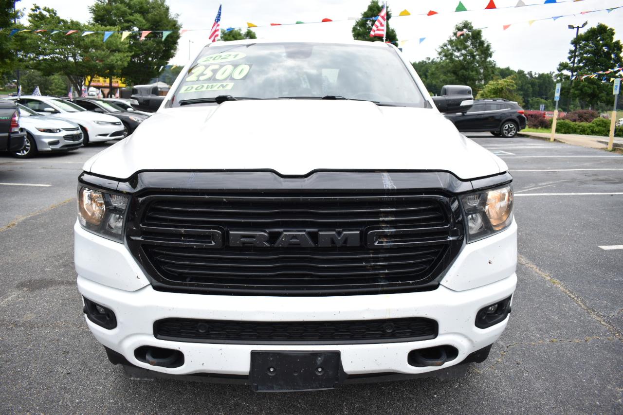 RAM 1500 Big Horn 4x4 Quad Cab 6'4" Box 2021