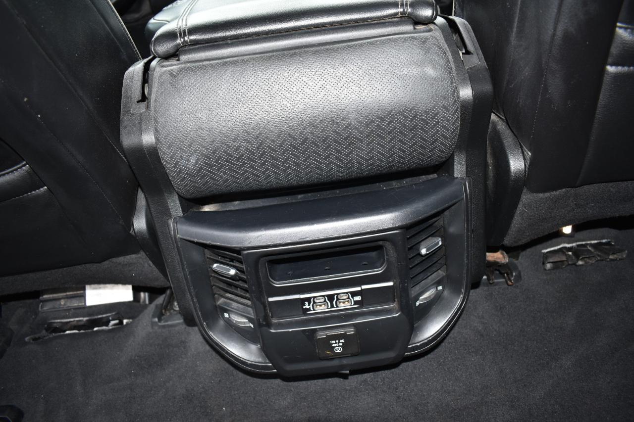 RAM 1500 Laramie 4x2 Crew Cab 5'7" Box 2019