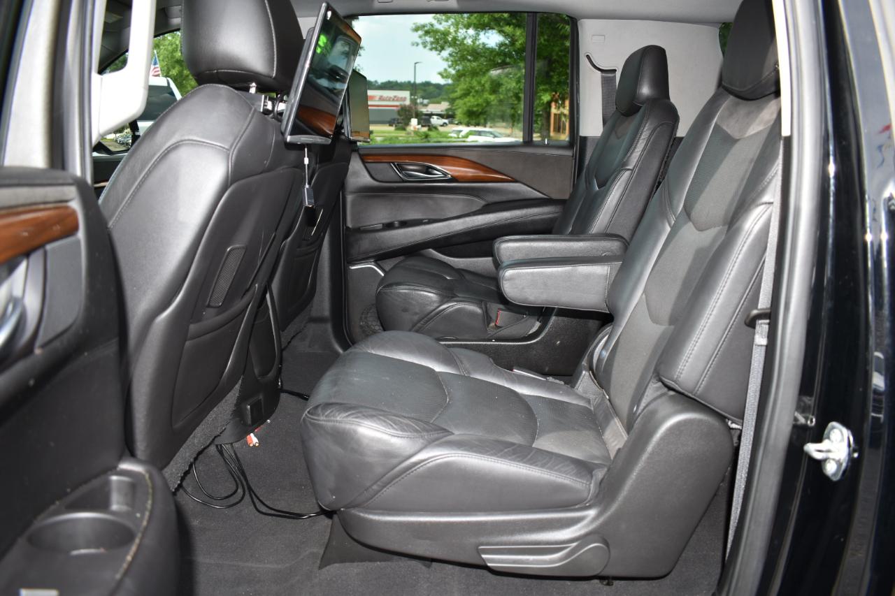 Cadillac Escalade ESV 2WD 4dr Luxury 2020