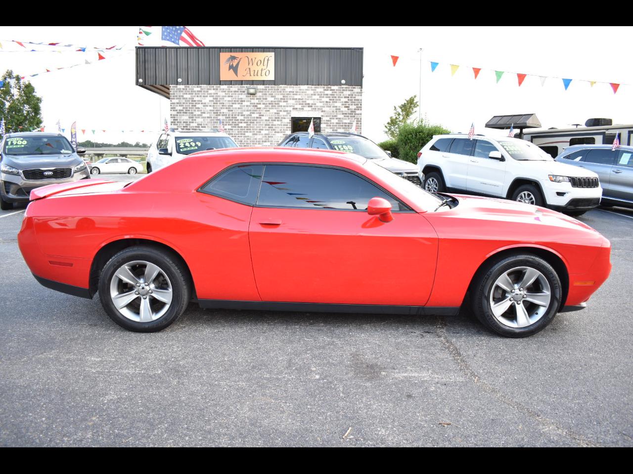 2019 Dodge Challenger SXT RWD
