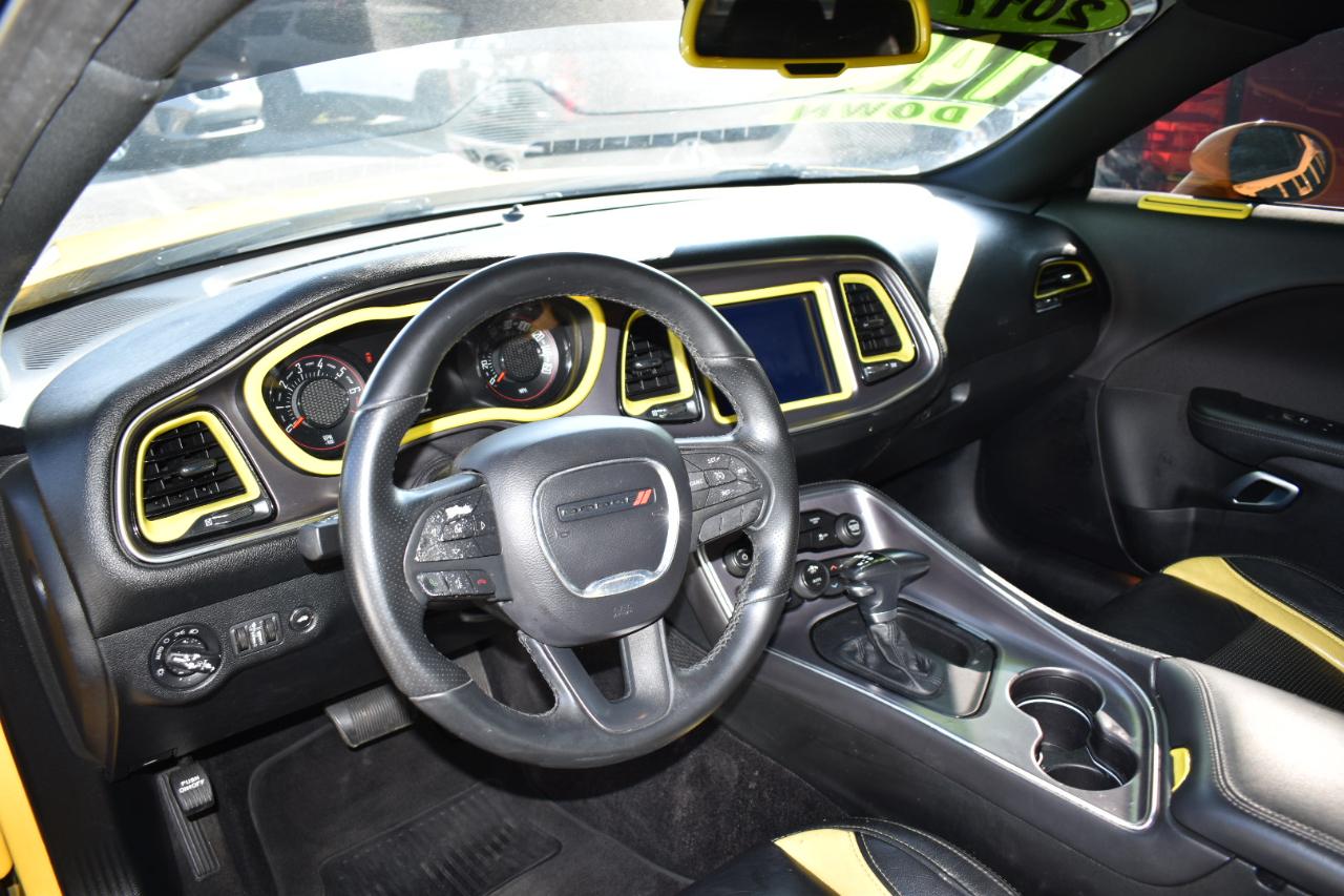 Dodge Challenger SXT Coupe 2017
