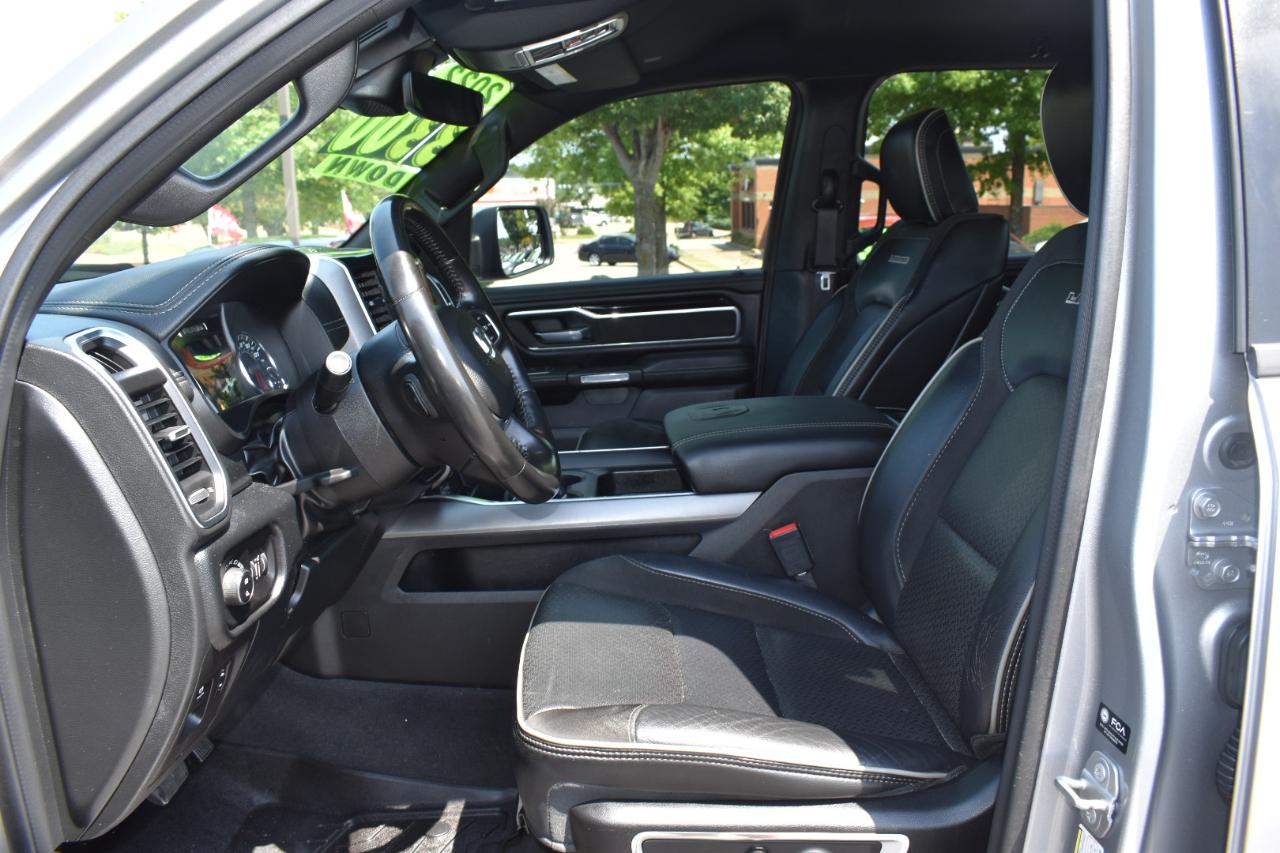 RAM 1500 Laramie 4x4 Crew Cab 5'7" Box 2022
