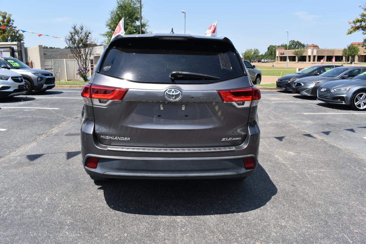 Toyota Highlander XLE V6 AWD (Natl) 2019