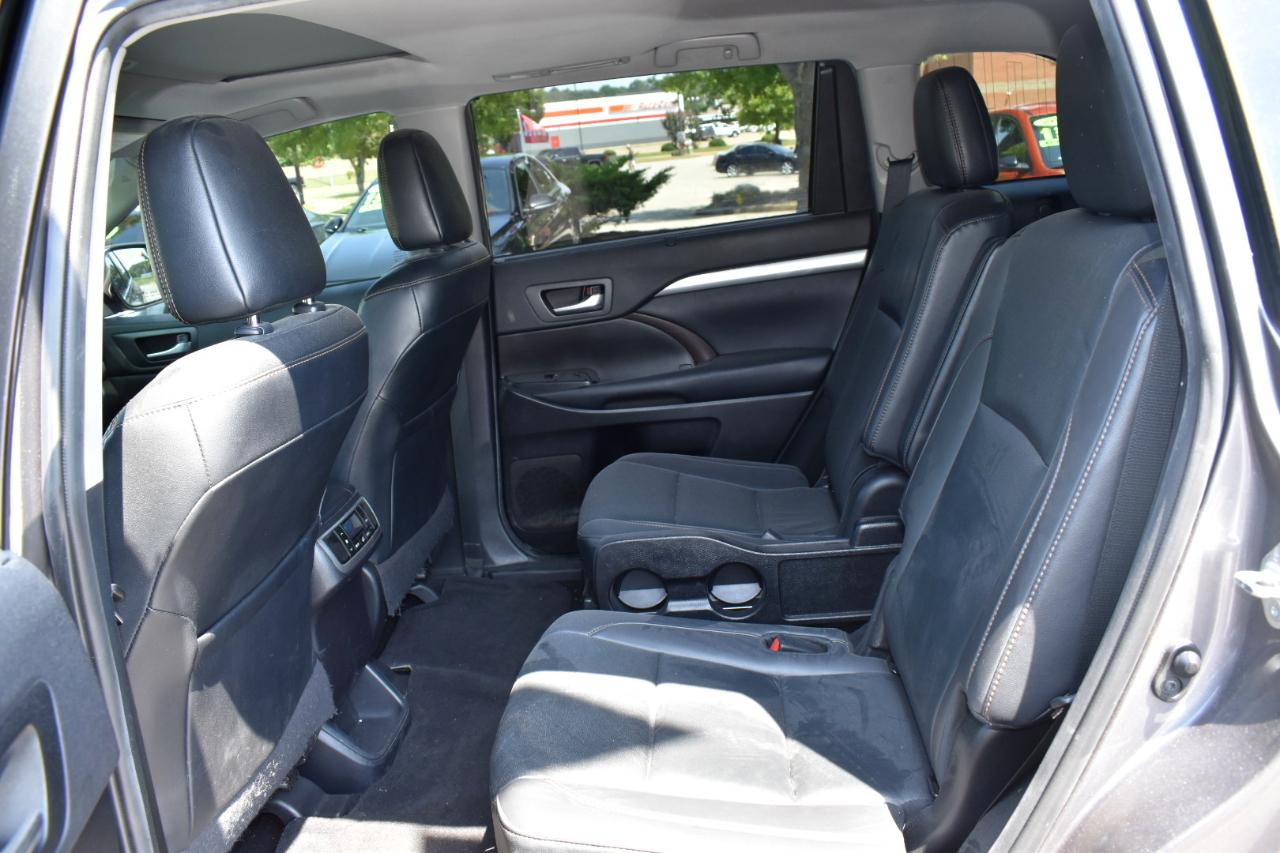 Toyota Highlander XLE V6 AWD (Natl) 2019