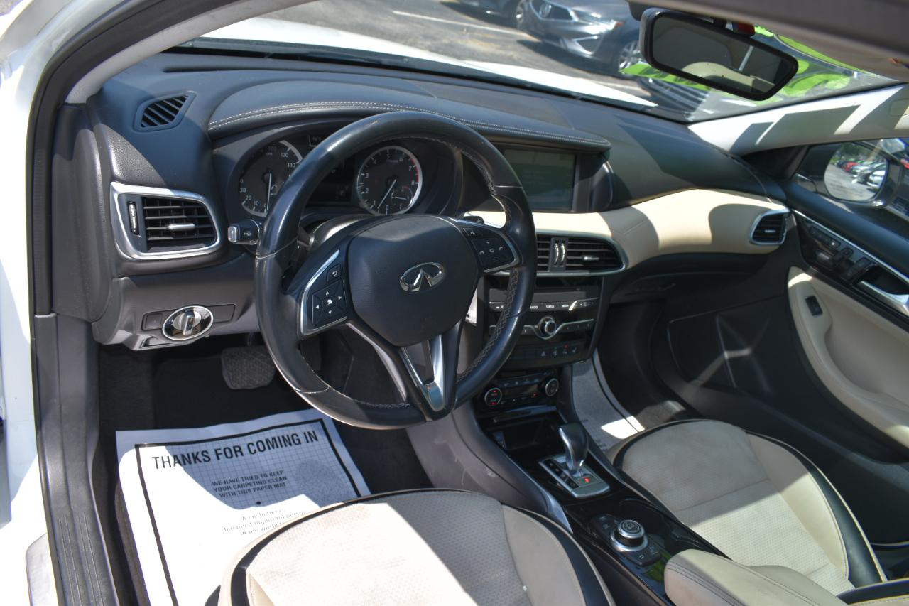 Infiniti QX30 LUXE FWD 2019