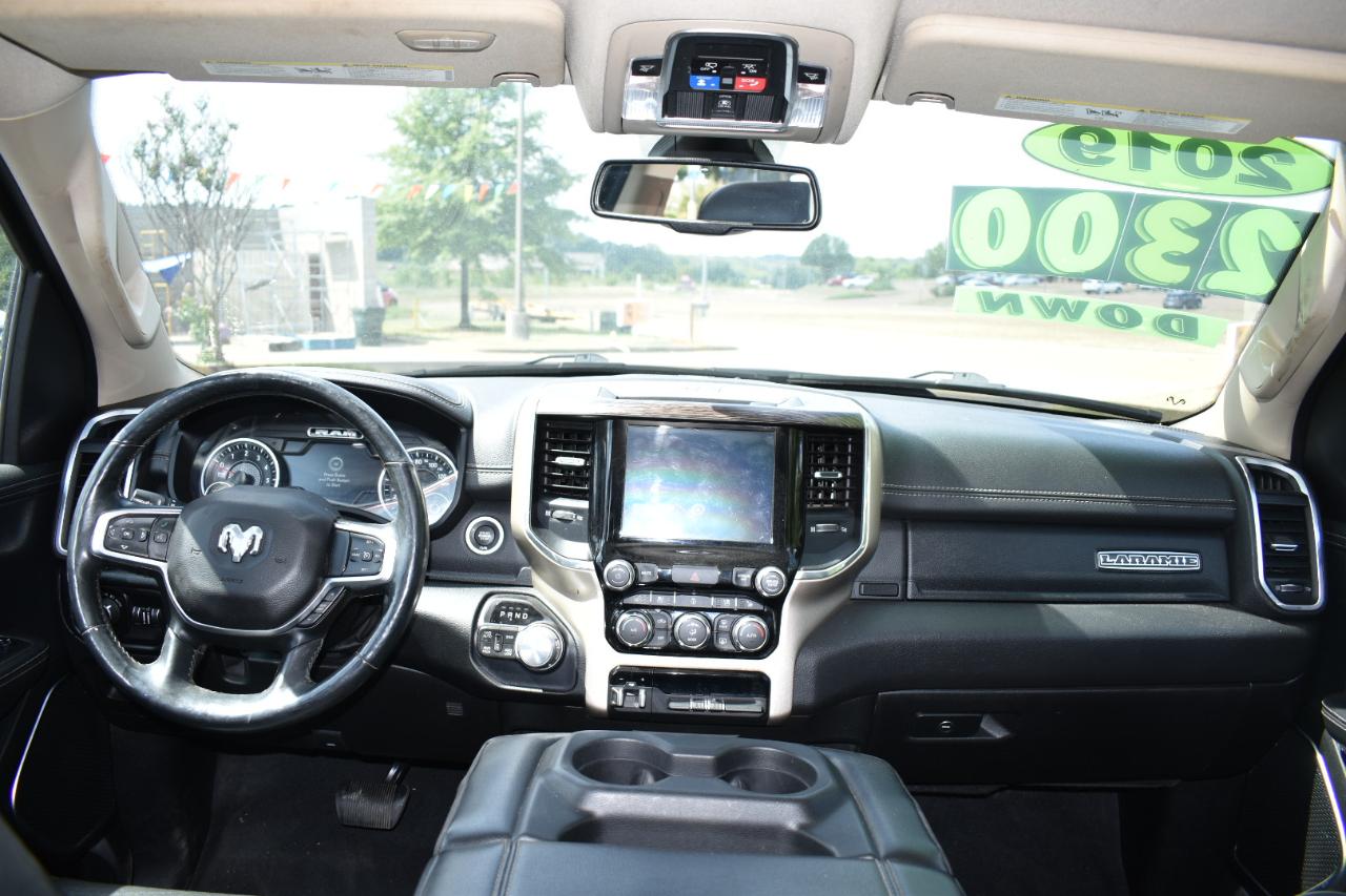 RAM 1500 Laramie 4x4 Crew Cab 6'4" Box 2019