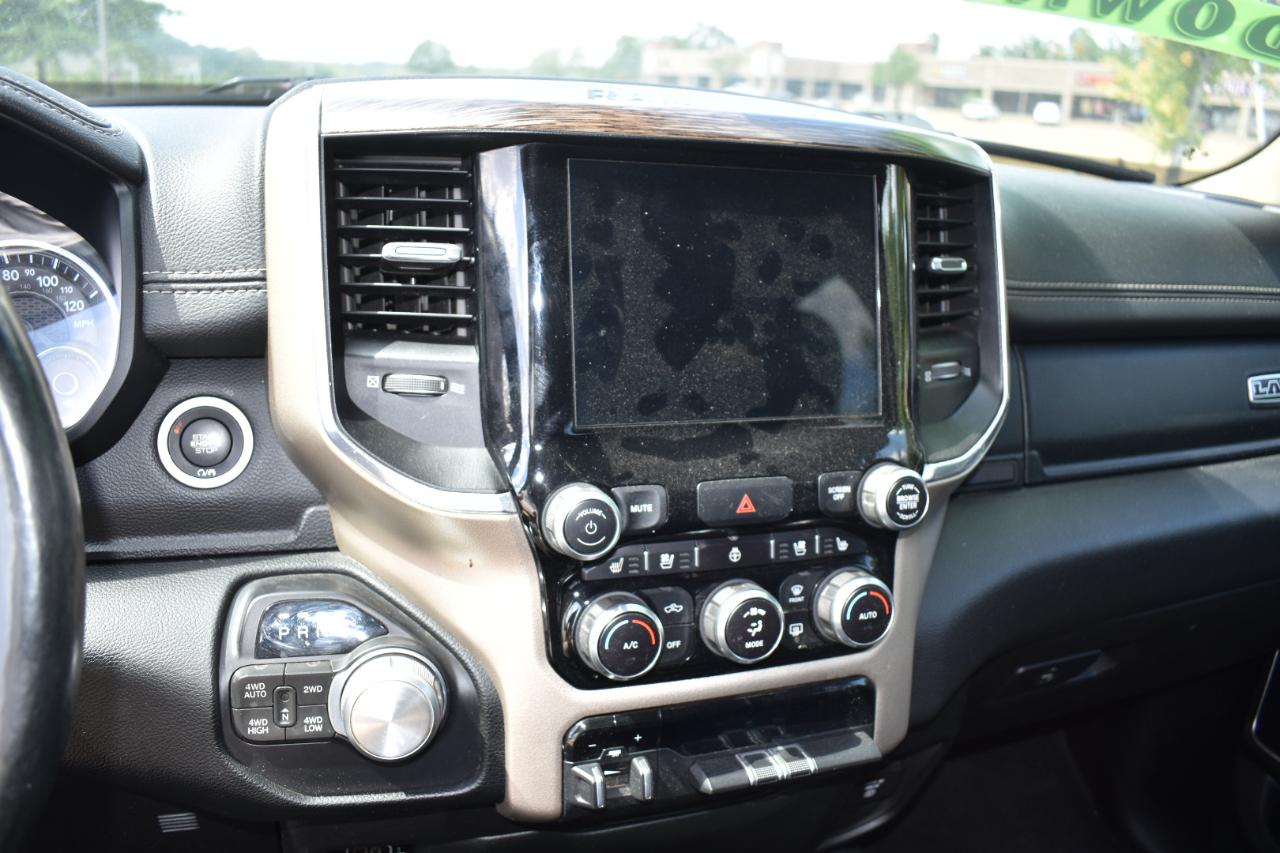 RAM 1500 Laramie 4x4 Crew Cab 6'4" Box 2019
