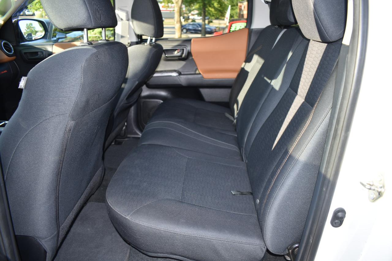 Toyota Tacoma 2WD TRD Off Road Double Cab 5' Bed V6 AT (Natl) 2019