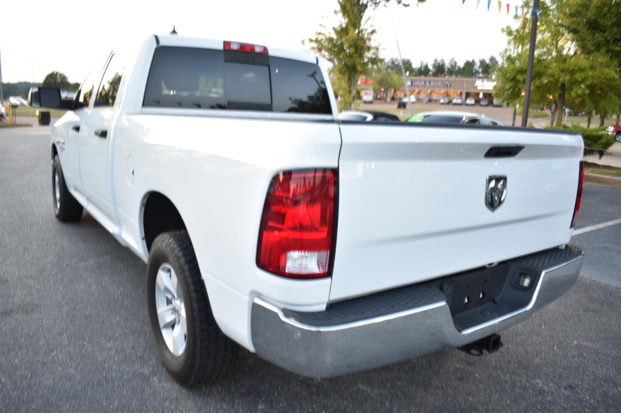 RAM 1500 Classic Tradesman 4x4 Crew Cab 6'4" Box 2022