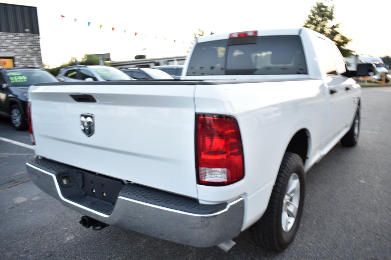RAM 1500 Classic Tradesman 4x4 Crew Cab 6'4" Box 2022