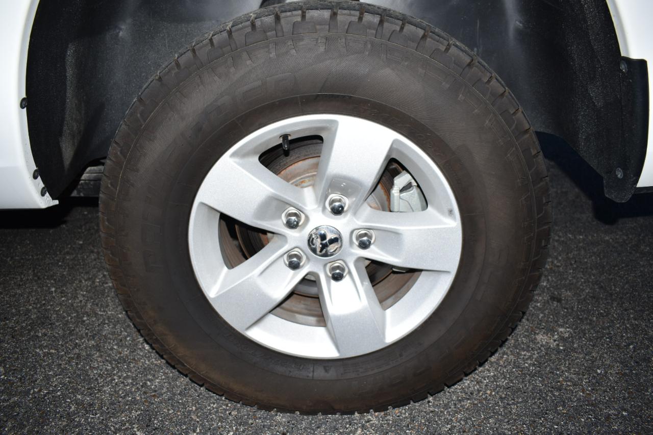 RAM 1500 Classic Tradesman 4x4 Crew Cab 6'4" Box 2022