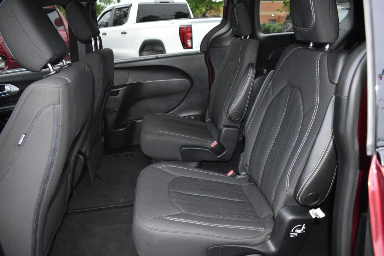 Chrysler Pacifica Touring FWD 2020