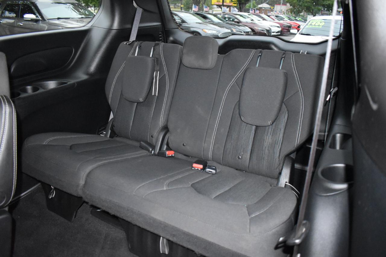 Chrysler Pacifica Touring FWD 2020