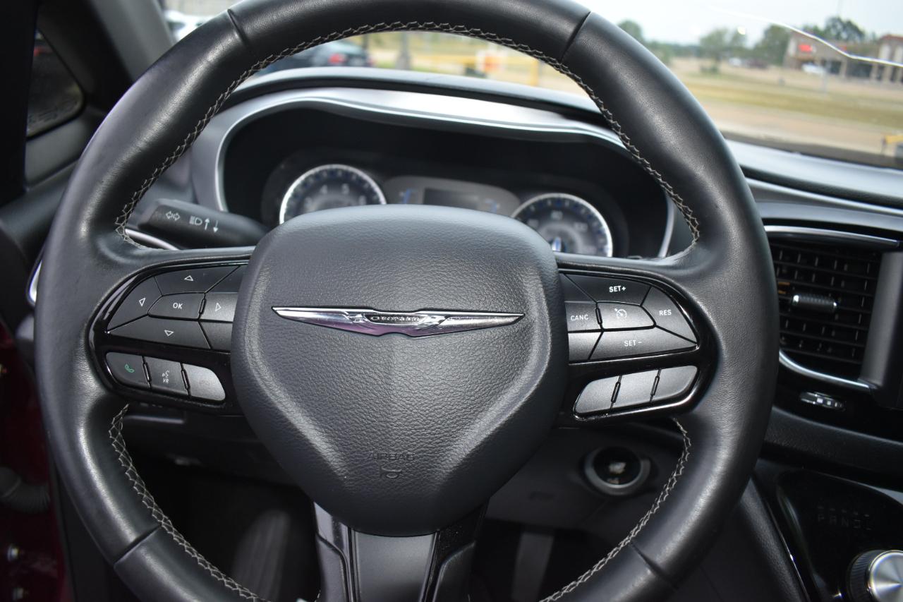 Chrysler Pacifica Touring FWD 2020