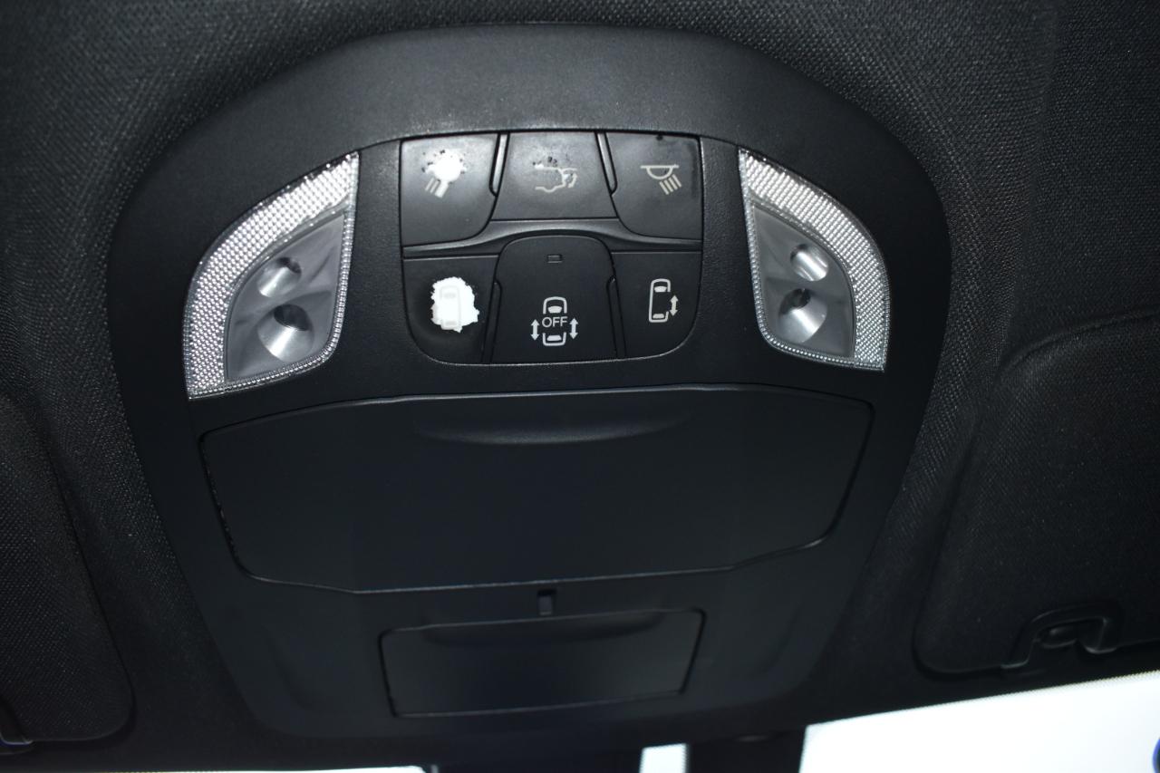 Chrysler Pacifica Touring FWD 2020