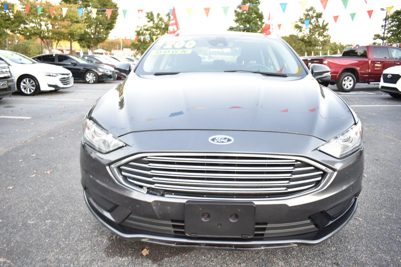 Ford Fusion SE FWD 2018