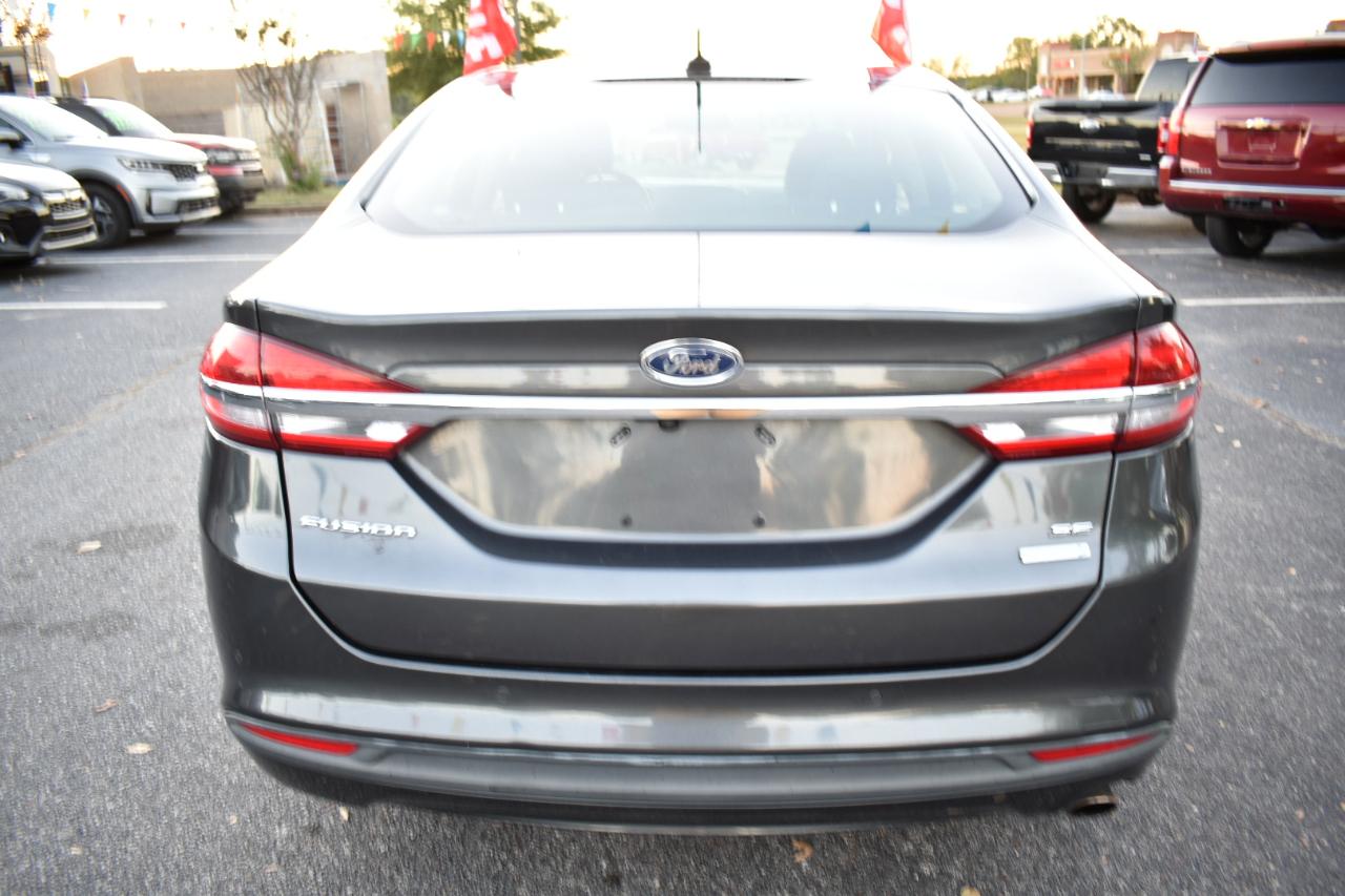 Ford Fusion SE FWD 2018
