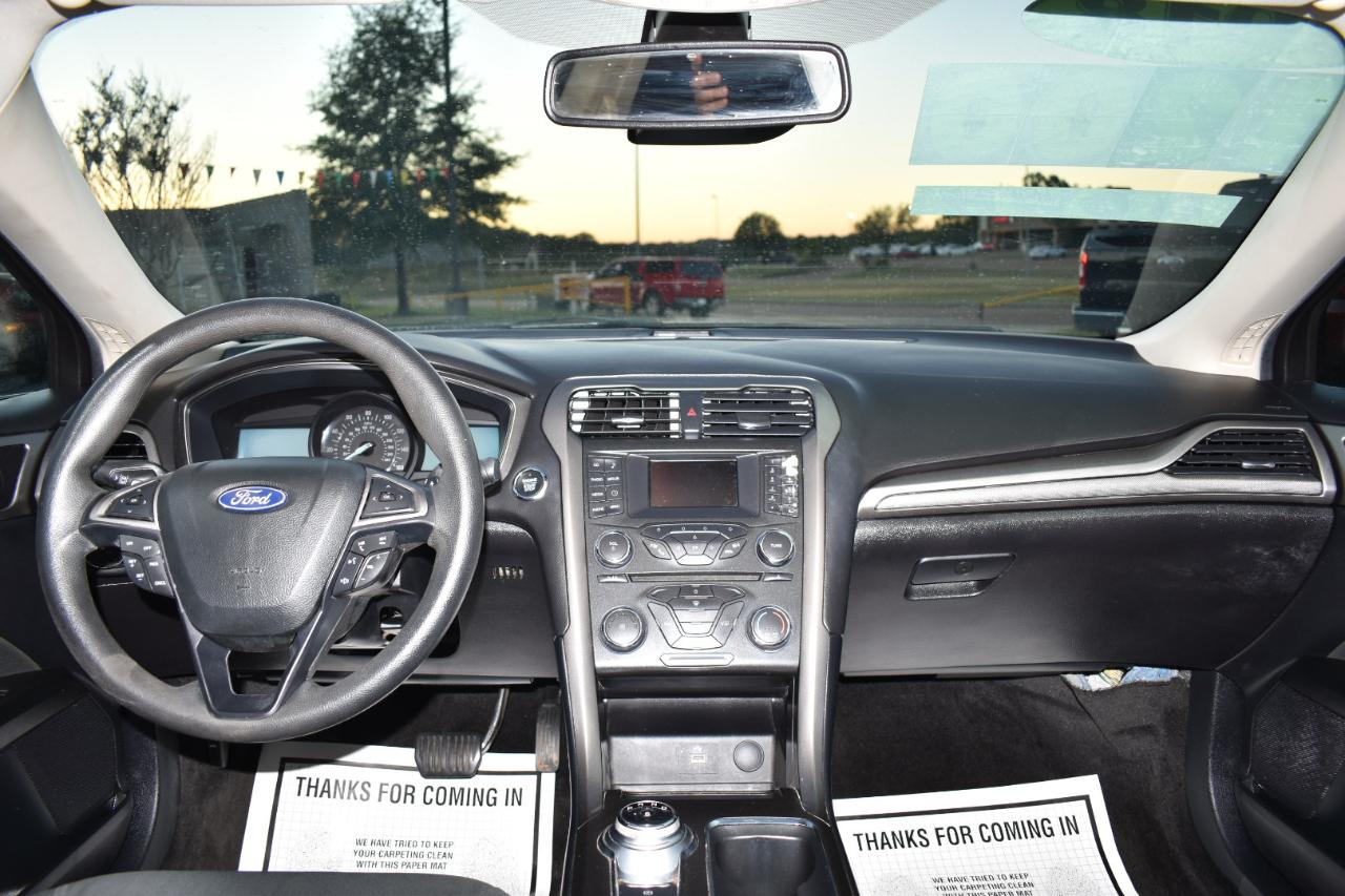 Ford Fusion SE FWD 2018