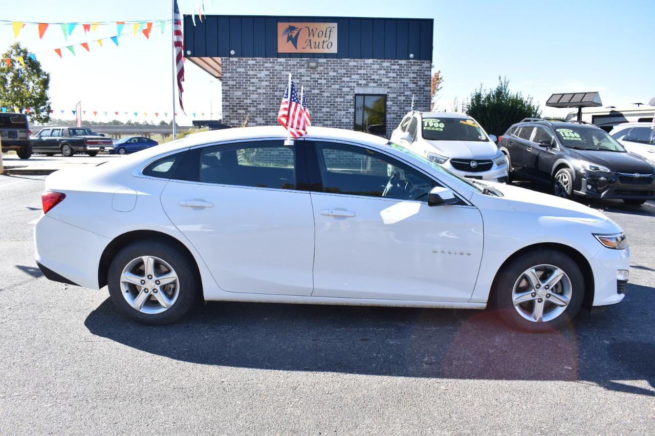 Chevrolet Malibu 4dr Sdn LS w/1FL 2024