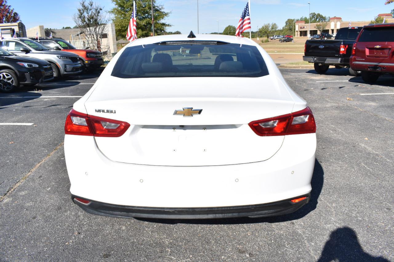 Chevrolet Malibu 4dr Sdn LS w/1FL 2024