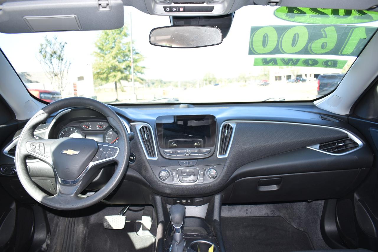 Chevrolet Malibu 4dr Sdn LS w/1FL 2024