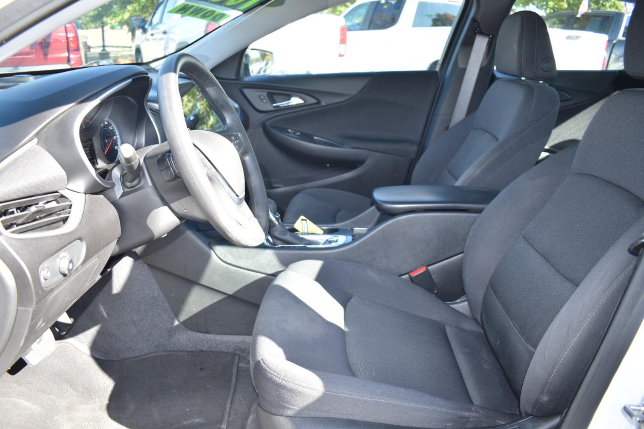 Chevrolet Malibu 4dr Sdn LS w/1FL 2024