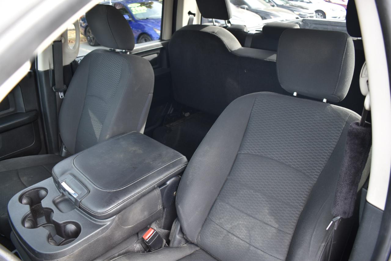 RAM 1500 Tradesman 4x2 Crew Cab 5'7" Box 2018
