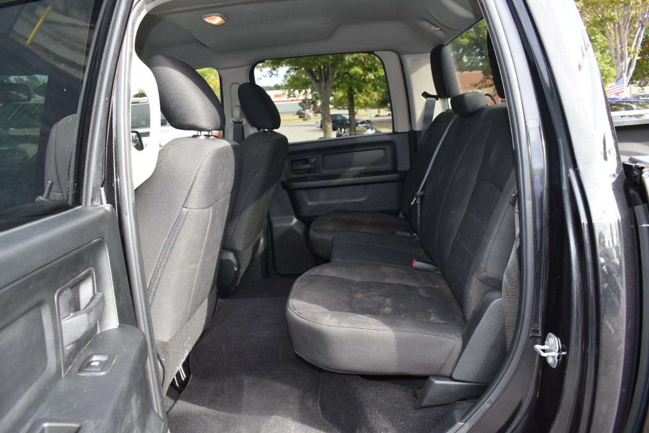RAM 1500 Tradesman 4x2 Crew Cab 5'7" Box 2018
