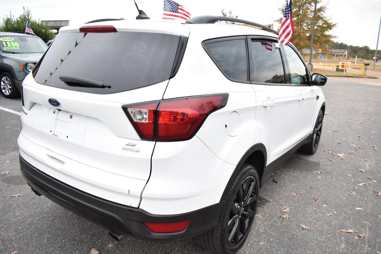 Ford Escape SE FWD 2019