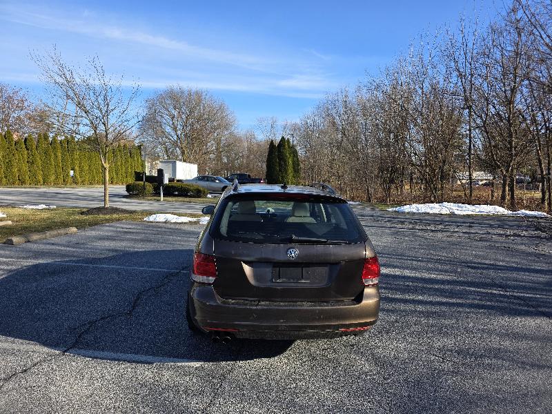 Volkswagen Jetta SportWagen 2.5L SE PZEV 2014